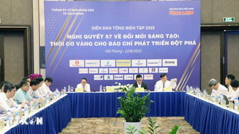 វេទិកានិពន្ធនាយកឆ្នាំ 2025៖ សារព័ត៌មានចាំបាច់ត្រូវធ្វើជាម្ចាស់នៃបច្ចេកវិទ្យា “ផលិតនៅវៀតណាម”