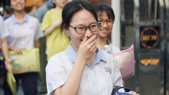 Bất ngờ điểm chuẩn của nhóm ngành sư phạm năm nay