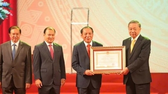 Tổng Bí thư Tô Lâm trao Huân chương Lao động hạng Nhất tặng Bộ Văn hóa, Thể thao và Du lịch