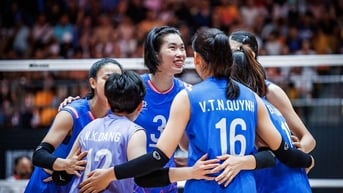Bóng chuyền nữ Việt Nam thắng Ba Lan set đầu