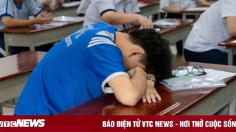 Một trường bất ngờ tăng điểm chuẩn sau khi công bố