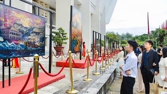 Nghệ thuật tạo hình kỷ niệm 80 năm Quốc khánh: