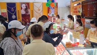 Giá vàng chiều nay 24/8/2025: Tăng giá kỷ lục
