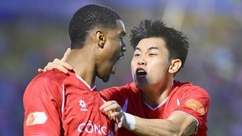 Quang Hải tỏa sáng giúp CAHN có trận thắng đầu tiên ở V-League 2025-2026