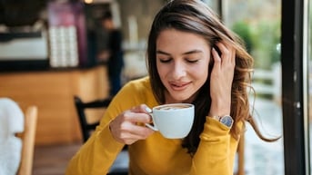 Cà phê quá nóng có thể tăng nguy cơ ung thư, nên uống nhiệt độ nào cho an toàn?