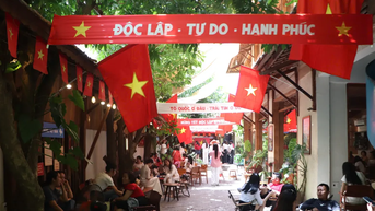 យុវជន Da Nang ចូលរួមអបអរសាទរទិវាជាតិ ដោយមោទនភាព