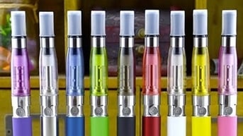 Thuốc lá điện tử ảnh hưởng nghiêm trọng đến sức khỏe thanh thiếu niên