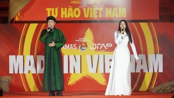 후에에 있는 "베트남 프라이드 버스" 정류장
