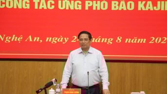 Thủ tướng: Đặt an toàn tính mạng người dân lên trên hết trong ứng phó bão
