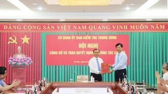 Cơ quan UBKT Trung ương tổ chức Hội nghị công bố và trao quyết định về công tác cán bộ