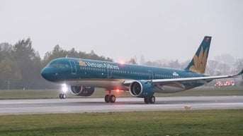 Vietnam Airlines điều chỉnh kế hoạch khai thác do ảnh hưởng của bão số 5