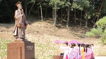 Hàn Quốc dựng tượng vua Lý Thái Tổ tại tỉnh Bắc Gyeongsang