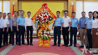 កងពលការពារអាកាសលេខ 365 បានទៅសួរសុខទុក្ខ និងធ្វើការជាមួយអាជ្ញាធរមូលដ្ឋាននៅតំបន់ដែលខ្លួនឈរជើង។