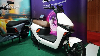 Blueshark SoloEra Solo 1C - xe máy điện giá 3,7 triệu đồng gây “sốt”