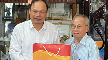 Lãnh đạo tỉnh Gia Lai thăm, tặng quà tri ân người có công