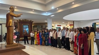 Hội thơ Hương Giang lan tỏa tình yêu quê hương qua thơ ca
