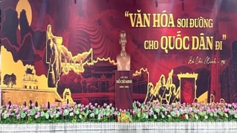 Không gian văn hóa đa sắc tại Triển lãm “80 năm hành trình Độc lập-Tự do-Hạnh phúc”