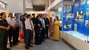 Đường đến 'Mùa thu độc lập'