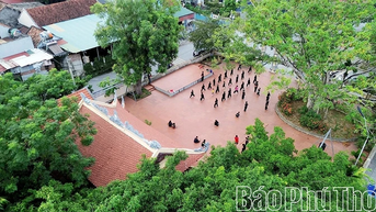 Hai di sản trên sân di tích
