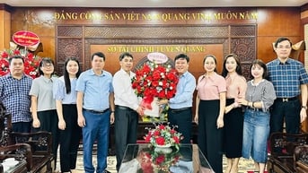 Báo và phát thanh, truyền hình Tuyên Quang chúc mừng các ngành nhân ngày truyền thống
