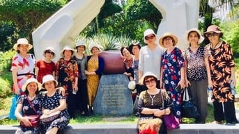 Học sinh miền Nam Trường 6 Hải Phòng ra mắt hồi ký 'Miền ký ức'