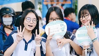 Kỳ tuyển sinh 2025 quá nhiều vấn đề, vì đâu?
