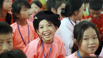 លើក​កម្ពស់​ការ​យល់​ដឹង​ក្នុង​ការ​រក្សា​អត្តសញ្ញាណ​វប្បធម៌​សម្រាប់​សិស្ស​ជនជាតិ​ភាគតិច