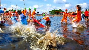 Quảng Ninh phát triển du lịch gắn với phát huy các giá trị văn hoá