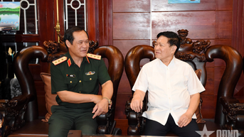 Thượng tướng Vũ Hải Sản thăm, tri ân các đồng chí nguyên lãnh đạo Bộ Quốc phòng