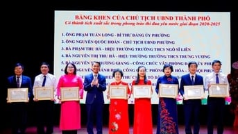 Phường Cửa Nam khen thưởng các điển hình tiên tiến