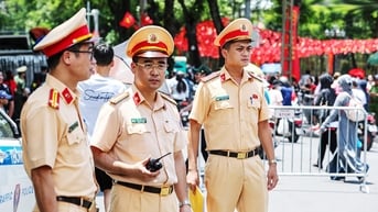 Hà Nội cấm đường từ 12 giờ ngày 27/8 phục vụ sơ duyệt A80