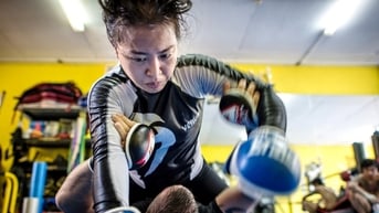 Vì sao võ MMA thu hút phái nữ?