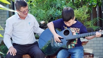 Nhạc sĩ Hà Công Chính 'Gieo hạt ước mơ từ mái trường'