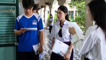 Điểm chuẩn cao: Thành tựu hay nghịch lý?