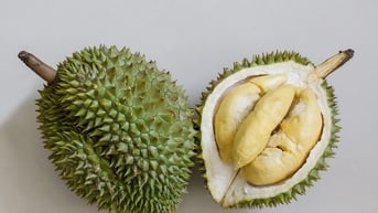 Giá sầu riêng hôm nay 27/8: Ri6 rớt giá, sầu Thái chạm 100.000 đồng/kg