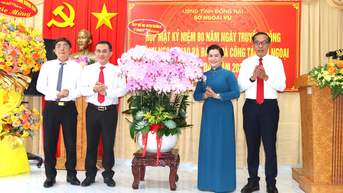 SỞ NGOẠI VỤ TỈNH ĐỒNG NAI TRANG TRỌNG TỔ CHỨC HỌP MẶT KỶ NIỆM 80 NĂM NGÀY TRUYỀN THỐNG NGÀNH NGOẠI GIAO VÀ SƠ KẾT 08 THÁNG ĐẦU NĂM 2025