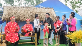 Vang tiếng đờn ca tài tử giữa lòng Thủ đô