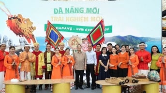 Phó Chủ tịch Quốc hội Nguyễn Đức Hải tham quan Triển lãm “Lịch sử và sứ mệnh Quốc hội Việt Nam”