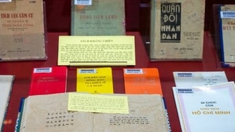 Từ sách lá, thẻ tre đến sách điện tử hiện đại tại Triển lãm thành tựu ngành Xuất bản, In và Phát hành