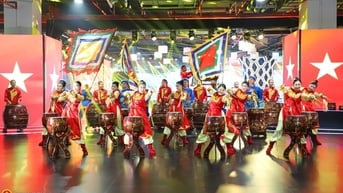 Nhiều tiết mục biểu diễn phục vụ nhân dân tại Triển lãm 80 năm Độc lập - Tự do - Hạnh phúc
