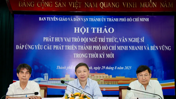 លើកតម្កើងតួនាទីបញ្ញវន្ត និងសិល្បករ ដើម្បីអភិវឌ្ឍន៍ទីក្រុងហូជីមិញ