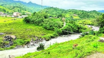 Mong chờ ở lưng chừng núi