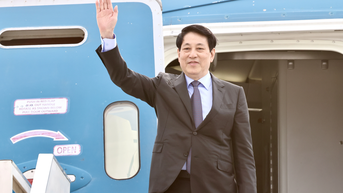 루옹끄엉 대통령은 9월 3일 중국에서 열리는 군사 퍼레이드에 참석할 예정이다.