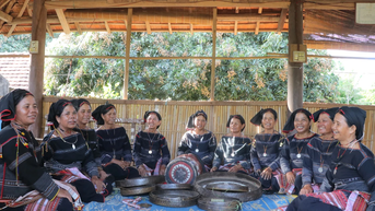 Sức sống của đội cồng chiêng nữ làng Kgiang