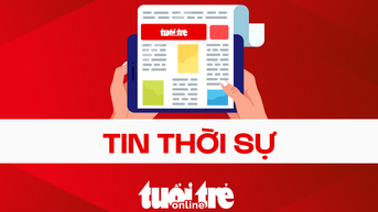 Người đàn ông rơi từ tầng 4 trung tâm thương mại Aeon Mall Long Biên