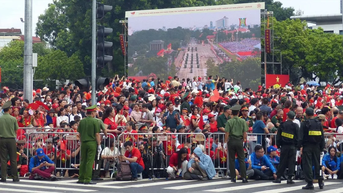 ចែកអំណោយចំនួន 100,000 ដុងដល់ប្រជាជនចាប់ពីថ្ងៃទី 31 ខែសីហាដល់ថ្ងៃទី 1 ខែកញ្ញា