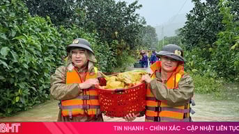 Cận cảnh lở đất, ngập lụt chia cắt nhiều địa bàn miền núi Hà Tĩnh