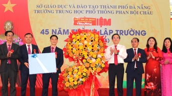 Trường THPT Phan Bội Châu kỷ niệm 45 năm thành lập