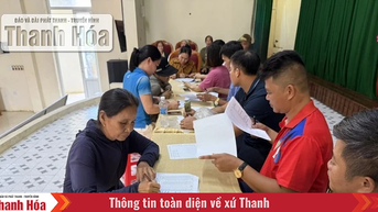 Gần  19 nghìn người dân xã  Mậu Lâm nhận quà Tết Độc lập