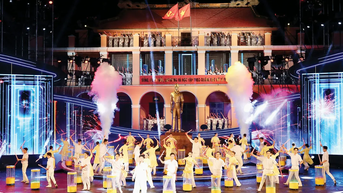 ស្លាកសញ្ញាបញ្ញវន្ត និងសិល្បករក្នុងដំណើរអភិវឌ្ឍន៍ទីក្រុងហូជីមិញ៖ ទំនួលខុសត្រូវពលរដ្ឋ - បេសកកម្មច្នៃប្រឌិត